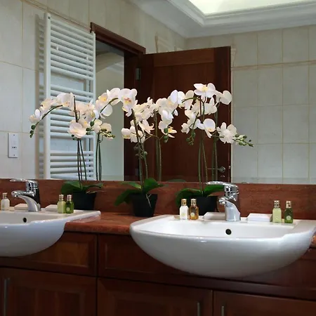 Villa 5-bedroom Aphrodite Hills Family V233