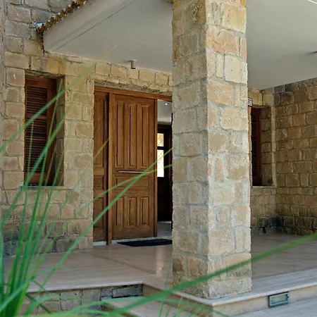 5-bedroom Aphrodite Hills Family V233 Kouklia